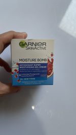 ژل کرم بمب آبرسان شب گارنیر