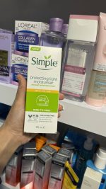 مرطوبکننده لایت SPF 15 سیمپل