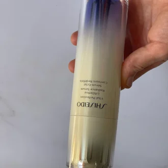 سرم لیفتینگ و درخشان‌کننده شیسیدو Vital Perfection