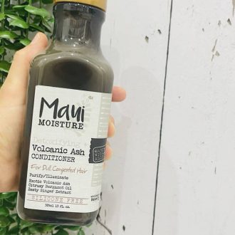 با شامپو تقویت‌کننده ماوی مدل Volcanic Ash، شادابی و طراوت را به موهای خود بازگردانید.