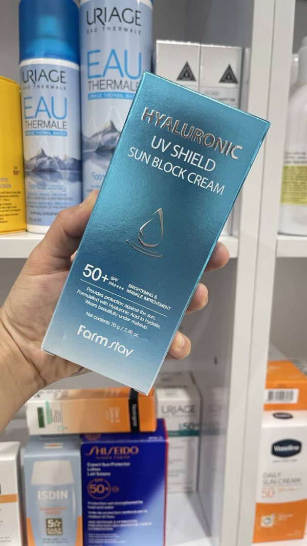 تصویر محصول ضدآفتاب هیالورونیک اسید فارم‌استی با SPF50